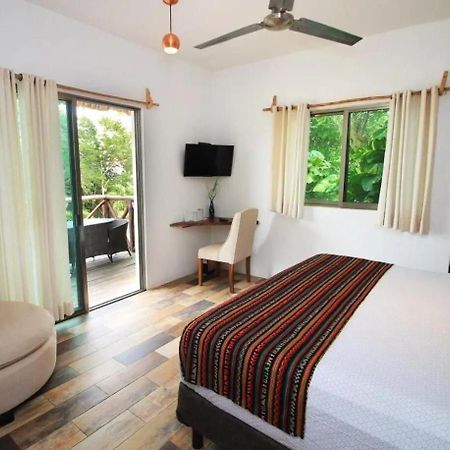 Hotel Pancho Villas Bacalar - Kayyaks Gratis Exterior photo
